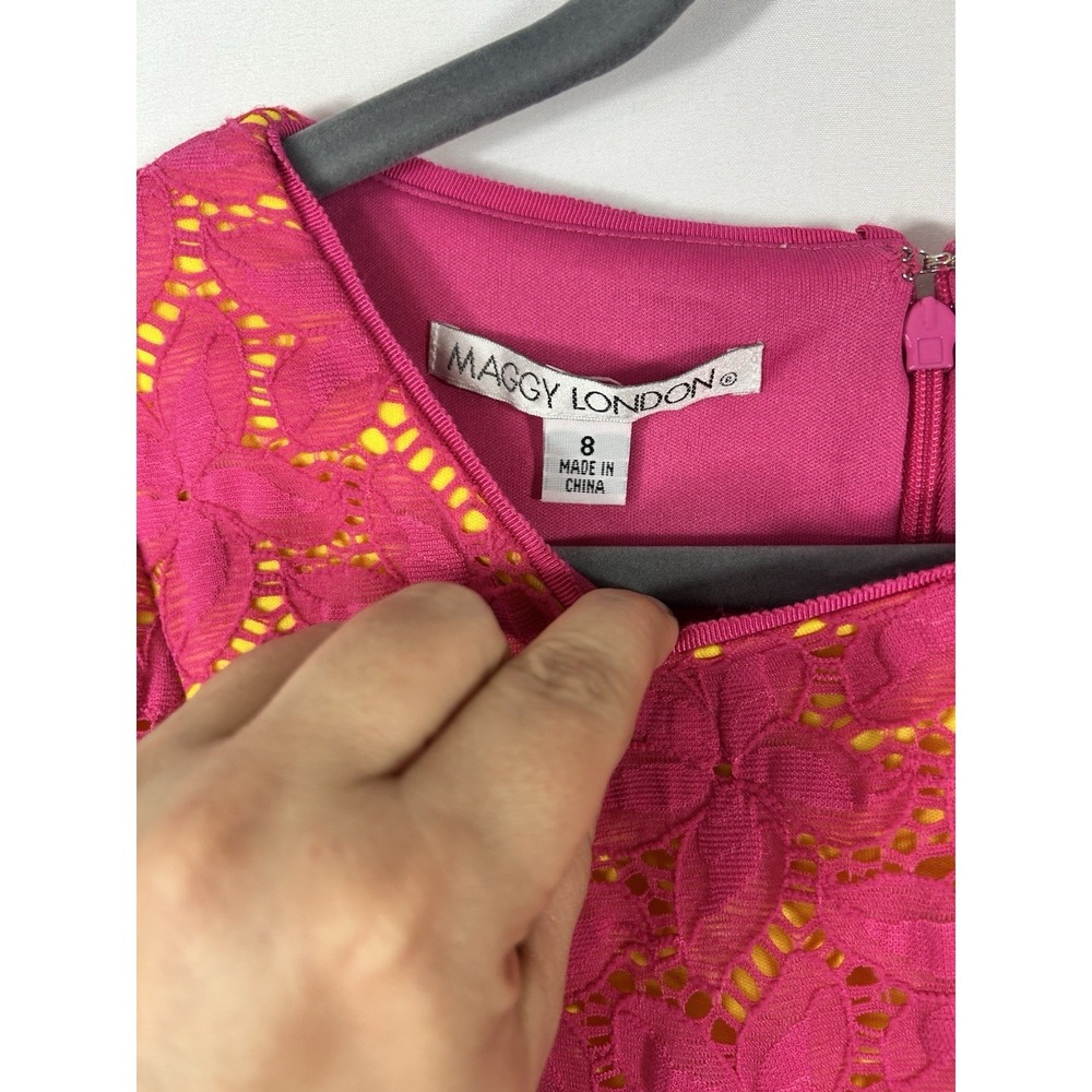 Maggy London Fuchsia Floral Lace Dress 8 Barbiecore Dopamine Decor Bright Neon‎ - Picture 3 of 9